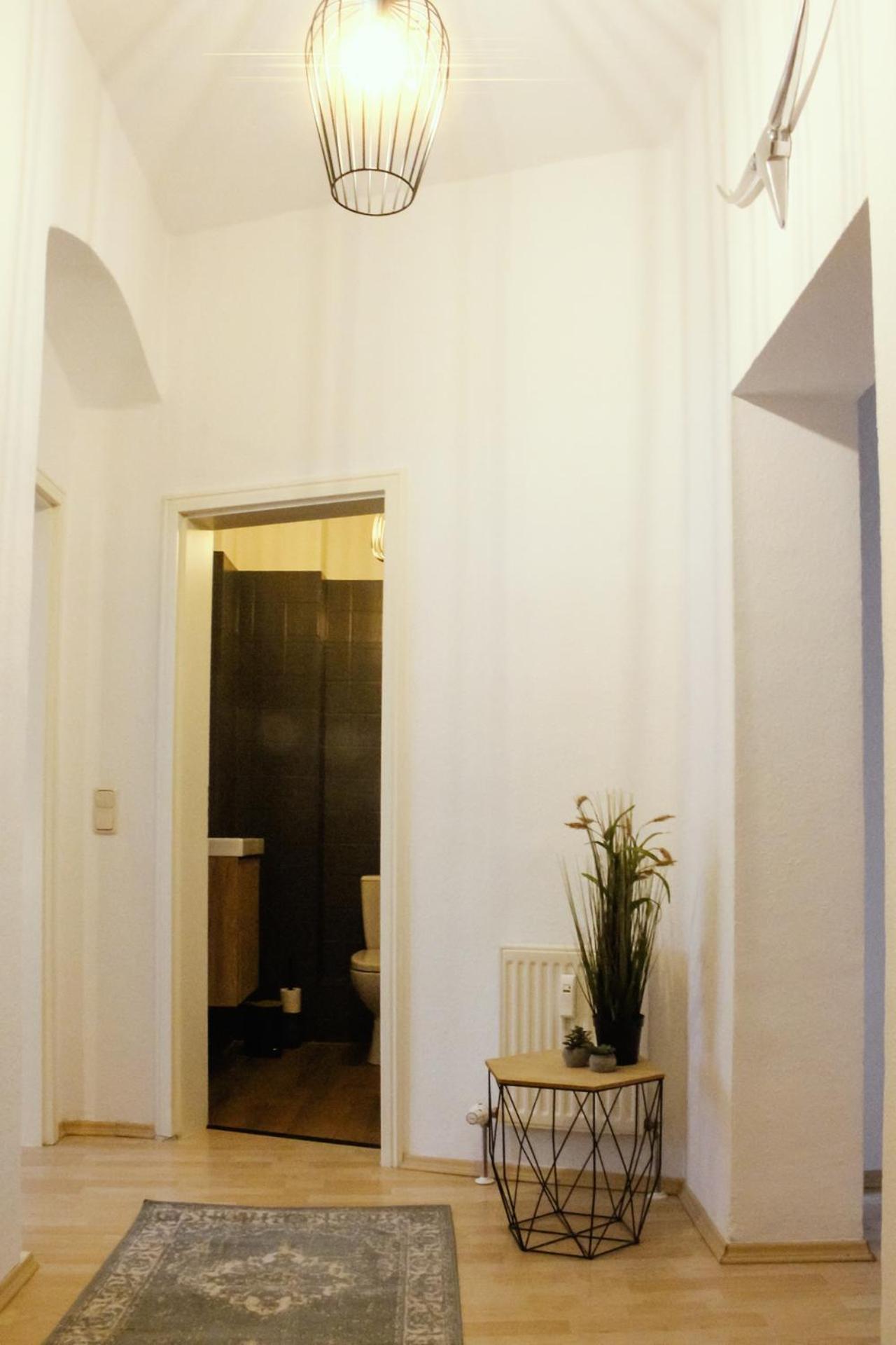 Nuwilu One - Apartment Mit Balkon Im Herzen Erfurts - Magenta Tv- Netflix - Disney Buitenkant foto