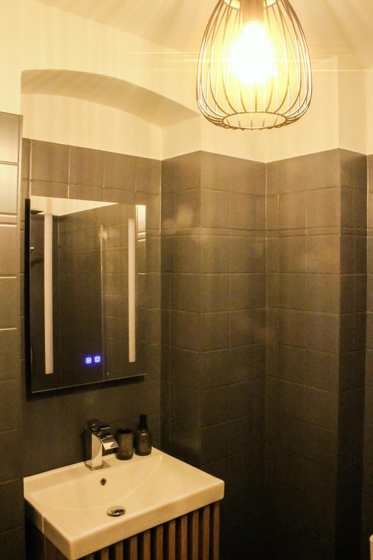 Nuwilu One - Apartment Mit Balkon Im Herzen Erfurts - Magenta Tv- Netflix - Disney Buitenkant foto