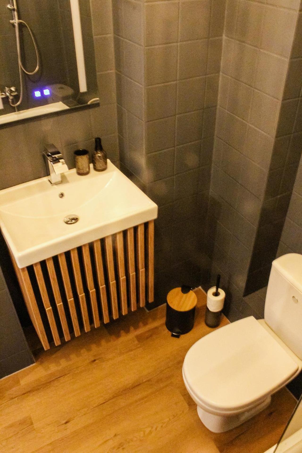 Nuwilu One - Apartment Mit Balkon Im Herzen Erfurts - Magenta Tv- Netflix - Disney Buitenkant foto